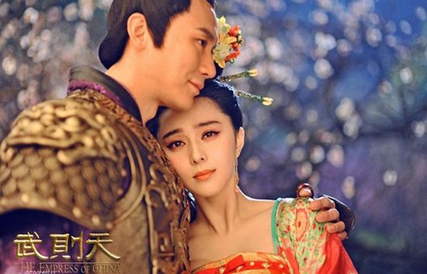 Phạm Băng Băng và Lý Thần trong phim Võ Mỵ Nương truyền kỳ.