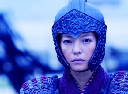 8 sao nu cai nam trang kinh dien trong phim Hoa ngu hinh anh