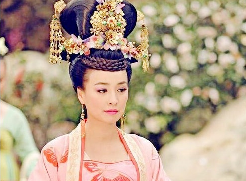 5 my nhan chet yeu trong ‘Vo My Nuong truyen ky’ hinh anh