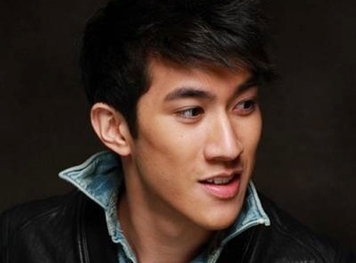 5 sao nam Hoa ngu co trinh do hoc van cao hinh anh