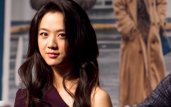 Dù đã về làm dâu xứ Hàn sau khi kết hôn với đạo diễn Kim Tae Yong nhưng Thang Duy vẫn là mẫu phụ nữ lý tưởng của cán nam giới Đài Loan mê mệt.