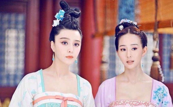 Từ Huệ (Trương Quân Ninh đóng) được xem là người bạn thân thiết nhất của Võ Như Ý (Phạm Băng Băng đóng) trong những ngày đầu vào cung làm tài nhân. Khi Võ Như Ý bị Vi Quý Phi (Trương Đình đóng) vu oan đã giết chết Trịnh Uyển Ngôn (Trương Định Hàm đóng), chính Từ Huệ đã dẫn đầu các tài nhân đến kêu oan.