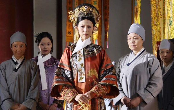 Song, việc thể hiện xuất thần hình ảnh nhân vật hoàng hậu Nghi Tu có vẻ ngoài đoan trang, hiền thục nhưng lòng dạ độc ác và tàn nhẫn, là đối thủ lớn nhất của Chân Hoàn trong cuộc tranh đoạt quyền lực chốn thâm cung đã giúp nàng Á hậu Hong Kong 1991 trở thành gương mặt Hong Kong được yêu thích nhất tại thị trường Đại lục.