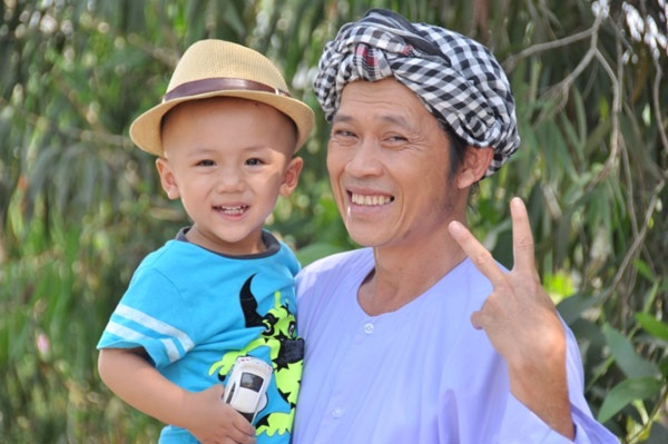 Hoai Linh dong vai ong ngoai trong phim moi hinh anh