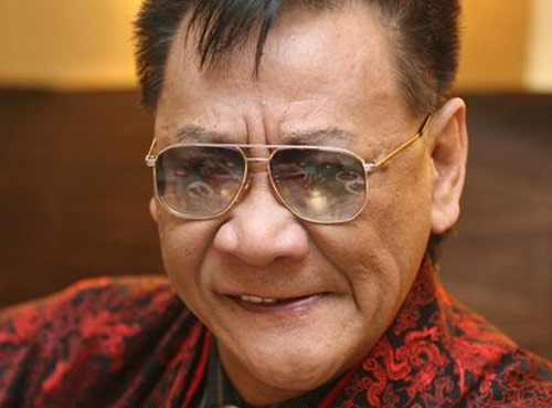 Nam dien vien Hong Kong chuyen tri vai ac qua doi hinh anh