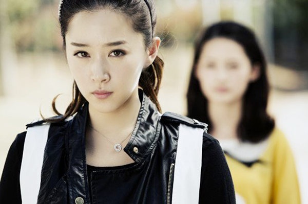 Vốn là một cô gái tự tin, tốt bụng nhưng khi va chạm tình yêu, Diệp Lâm trong bộ phim Cuộc sống rực rỡ (2012) như chú chim bị trúng thương hoảng loạn, trở thành người ích kỷ, không từ bất cứ thủ đoạn nào để chiếm hữu chàng trai mình si mê. Nhân vật này đã được nữ diễn viên Hám Thanh Tử thể hiện ấn tượng, bị nhiều khán giả gọi tên mắng chửi trên mạng xã hội.