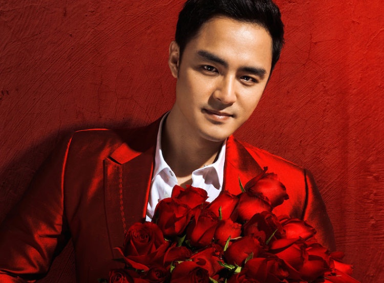 ‘Hoang tu ech’ tin vao su may man cua mau do hinh anh