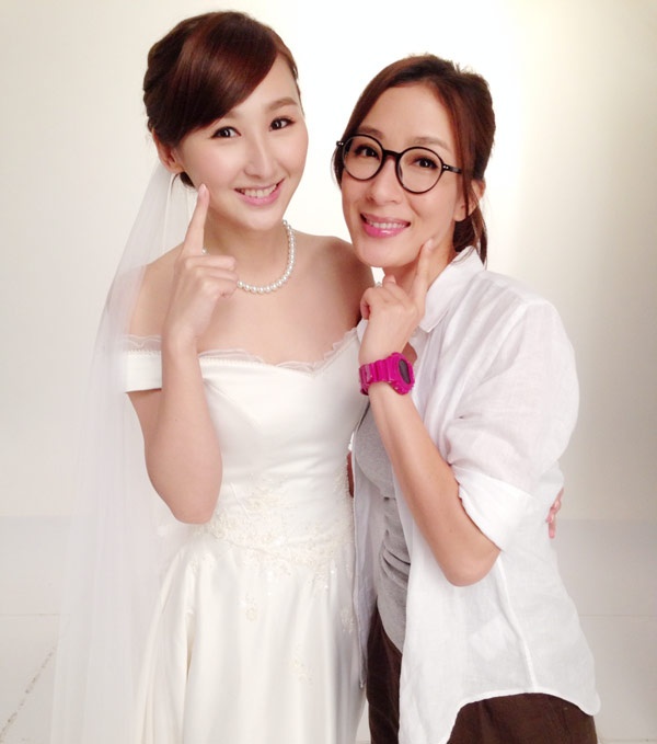 Vào đầu tháng 3 tới đây, khán giả sẽ thấy sự thay đổi của Cao Hải Ninh khi cô vào vai nữ thám tử tư Lam Lăng, bạn thân của Ngô Trân Nhi (Dương Di đóng) trong bộ phim mới mang tên Thiên nhãn. Tác phẩm này sẽ phát sóng gần như cùng thời điểm với TVB tại Việt Nam, từ 14/3 lúc 20h15 trên SCTV9.