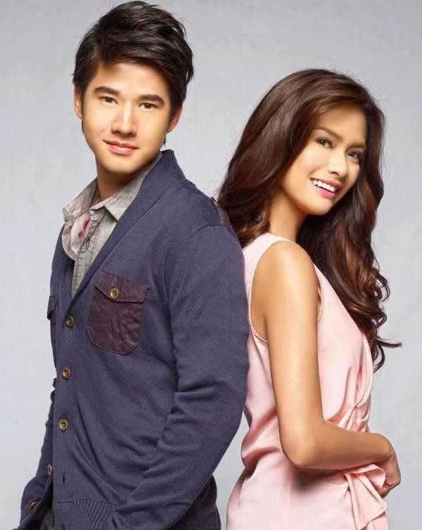 Erich Gonzales (phải) là người tình màn ảnh ngoại quốc thứ 2 của Mario Maurer.