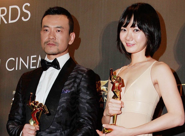 My nhan Hoa ngu trang tay tai Giai thuong dien anh chau A hinh anh