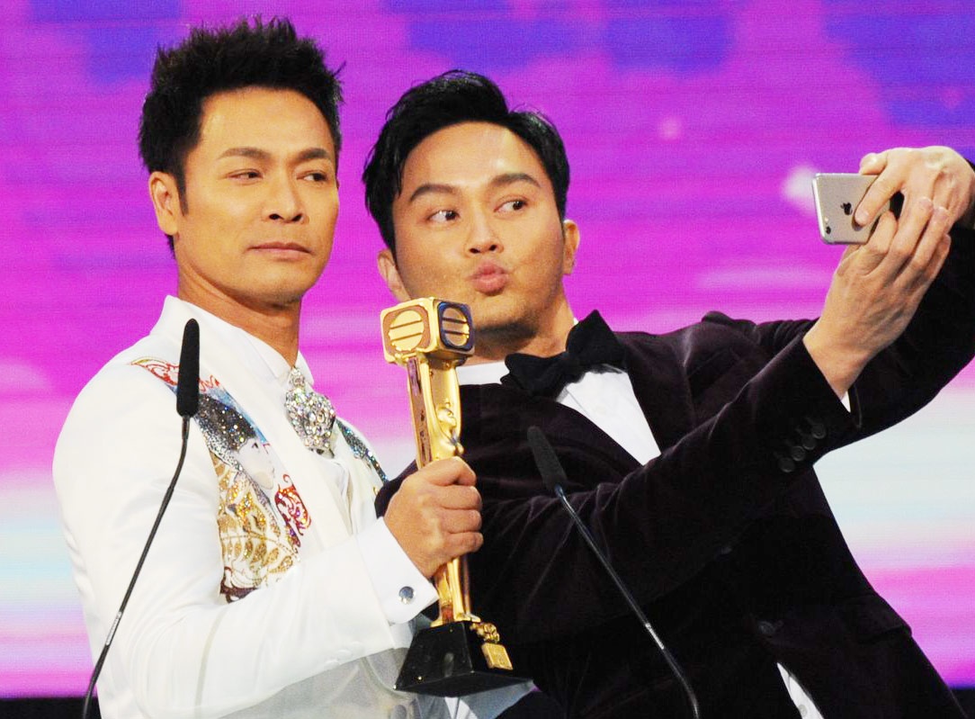 Tai tu TVB 3 lan doat giai nho vai khuyet tat hinh anh