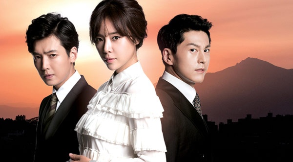 Bộ phim Tình yêu còn mãi phát sóng lúc 19h30 mỗi ngày từ 11/4 trên Let’s Viet.