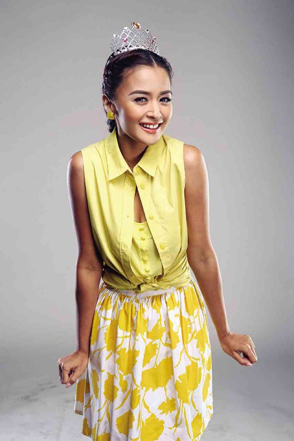 Kris Bernal quyến rũ với đôi mắt biết nói.