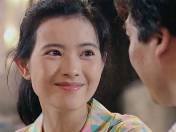 Nhân vật La Tuệ Linh trong Đại thời đại (1992) được đánh giá là vai diễn xuất thần của Lam Khiết Anh. Chính vì quá nhập tâm nên cô không thể thoát khỏi ám ảnh u uất, đau khổ của nhân vật. Chuyện tình trên phim đã vô tình khơi gợi lại vết thương vốn chưa bao giờ lành trong tim Lam Khiết Anh. Cô bỗng nhiên thay đổi, buồn vui thất thường.