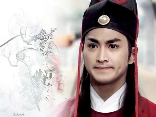 Sau bộ phim Tân Yến Tử Lý Tam (2013), Hà Gia Kính không còn nhận vai nào khác, dành thời gian cho việc kinh doanh thức ăn dưỡng sinh. Trong ký ức khán giả, ngôi sao 55 tuổi này mãi mãi là chàng đại hiệp áo đỏ Triển Chiêu đẹp trai, phong độ và hấp dẫn. Anh chia sẻ, nếu có người đầu tư làm tiếp Bao Thanh Thiên, anh sẽ sẵn sàng có mặt cùng 2 đàn anh Kim Siêu Quần và Phạm Hồng Hiên.