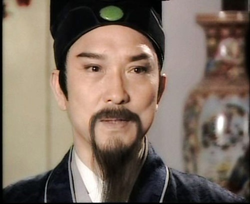 Cũng như Kim Siêu Quần, Phạm Hồng Hiên nổi tiếng khi đóng các vai lão gia trong phim Quỳnh Dao như Dòng sông ly biệt, Bên dòng nước, Xóm vắng… Tuy nhiên, với vai Công Tôn Sách, ông mới được khán giả ngoài Đài Loan biết đến. Năm nay 68 tuổi, đã nghỉ hưu, song ông cho biết nếu có kịch bản hay như Bao Thanh Thiên thì vẫn tham gia.