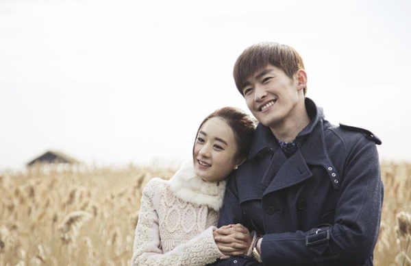 Năm ngoái, Trương Hàn cùng Triệu Lệ Dĩnh đã kể một chuyện tình lãng mạn theo mô tuýp “Hoàng tử - Lọ lem”, giữa chàng giám đốc trẻ nhà giàu, đẹp trai Phong Đằng và cô gái nghèo, ngây thơ Sam Sam.