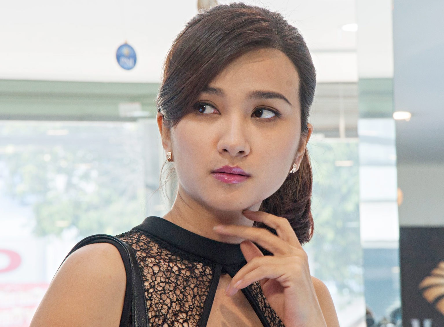 Kim Tuyen lua Doan Thanh Tai trong phim moi hinh anh