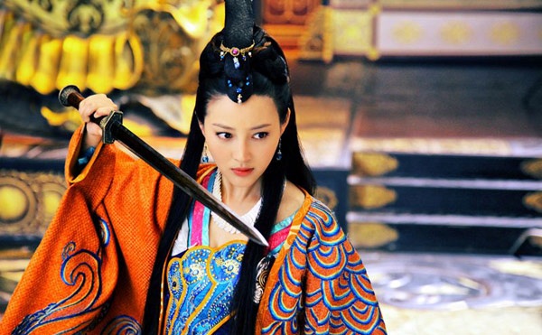 Tạo hình Mộ Dung An của Can Đình Đình đã được nhiều fan của bộ truyện Hoa tư dẫn đánh giá cao vì rất giống như họ hình dung về nhân vật này. “Can Đình Đình đã có thể tự tin bước vào danh sách những mỹ nhân cổ trang xinh đẹp nhất trên màn ảnh Hoa ngữ” - một khán giả nhận xét.