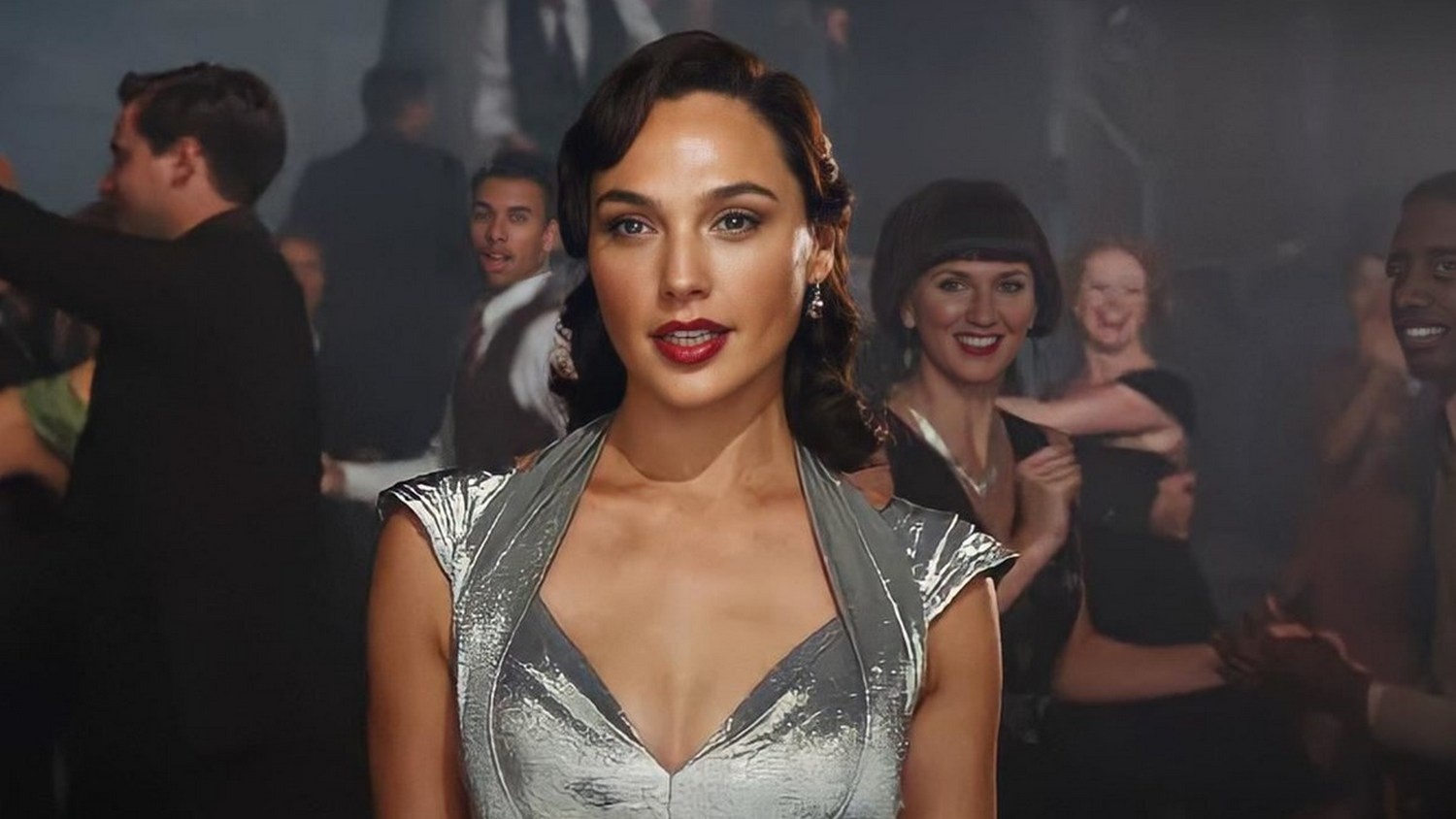 ‘Death on the Nile’ – vu an kinh dien duoc lam moi hinh anh