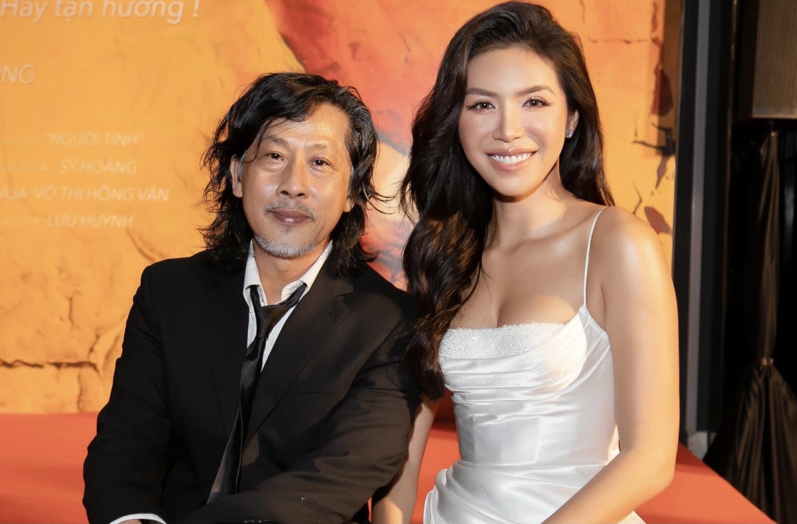 ‘Nguoi tinh’ co gi ngoai canh 18+ cua Minh Tu? hinh anh