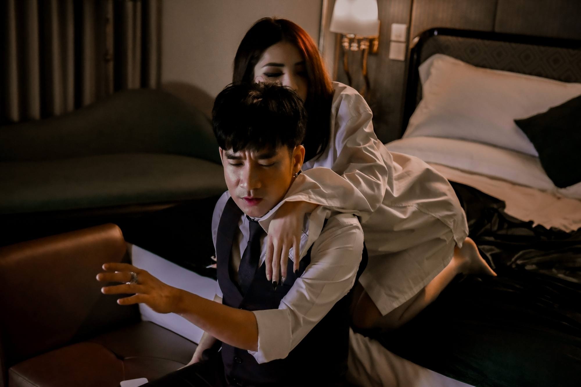 Ngoai tinh cua Quang Ha anh 5