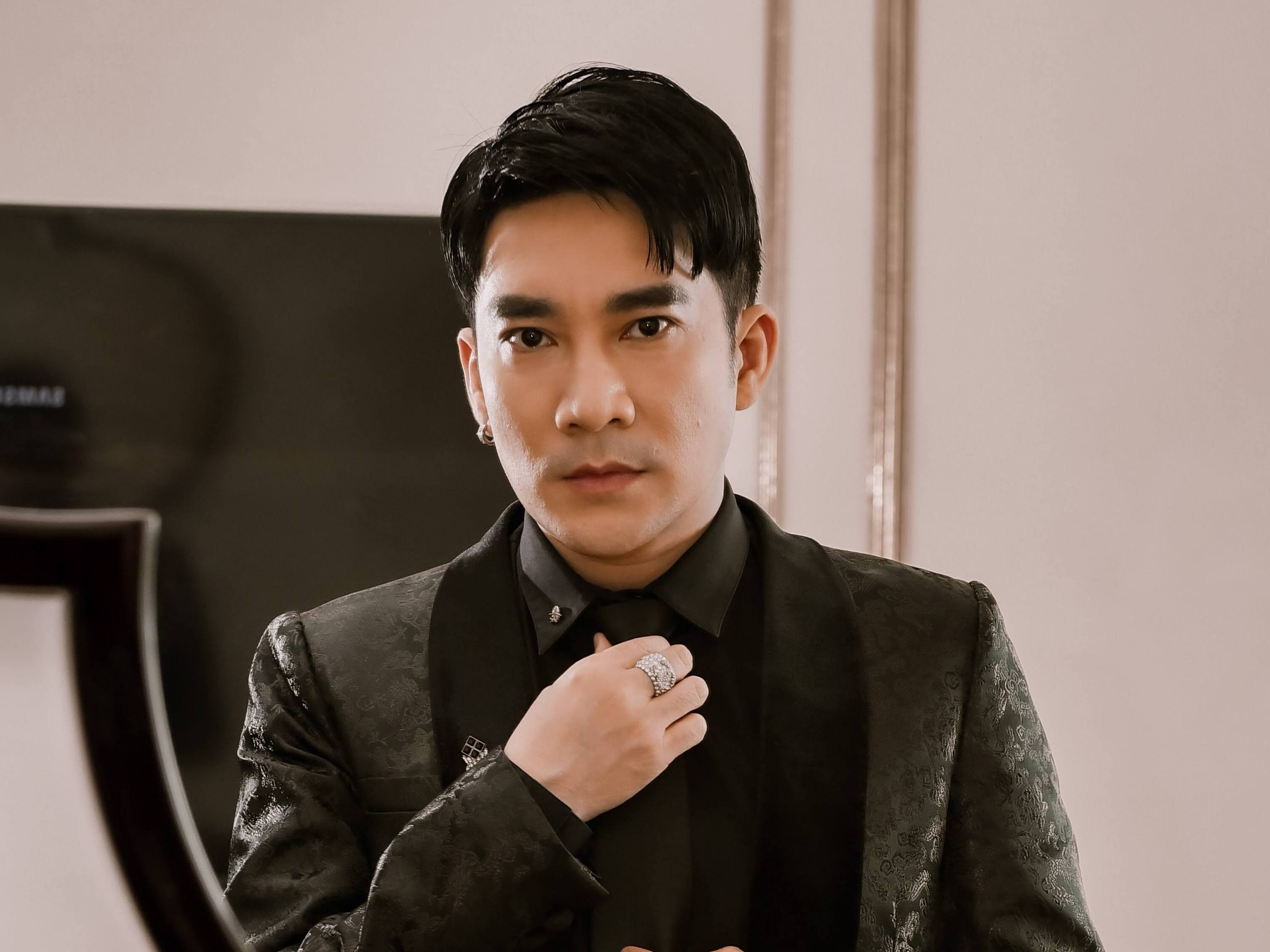 Khac Viet co khac biet khi tai hop Quang Ha sau 11 nam? hinh anh