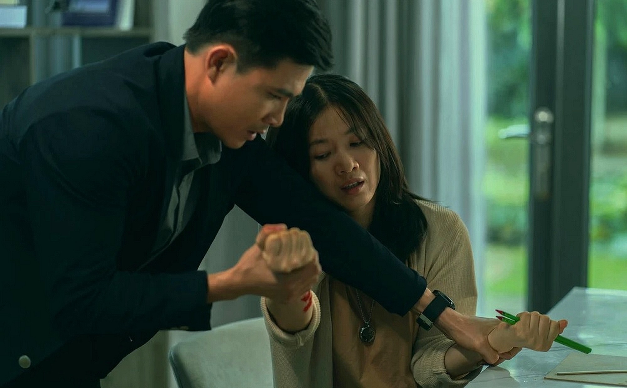 Oanh Kieu co cuu duoc 'Nguoi lang nghe'? hinh anh