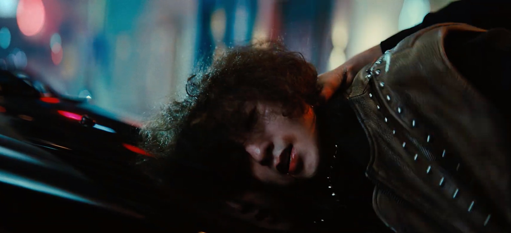 There's No One At All anh 3