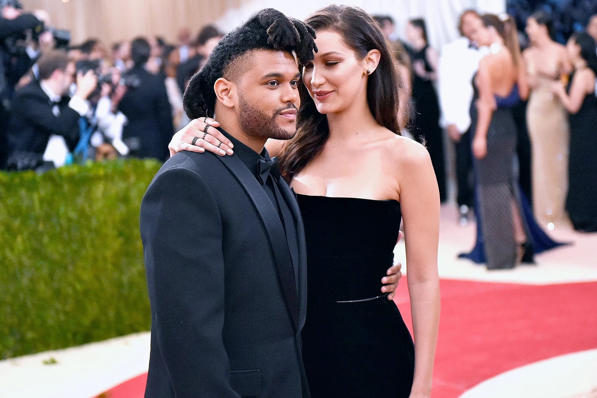 The Weeknd ảnh 3 The Weeknd anh 3