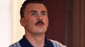 Chris Evans dap nat hinh tuong Doi truong My hinh anh