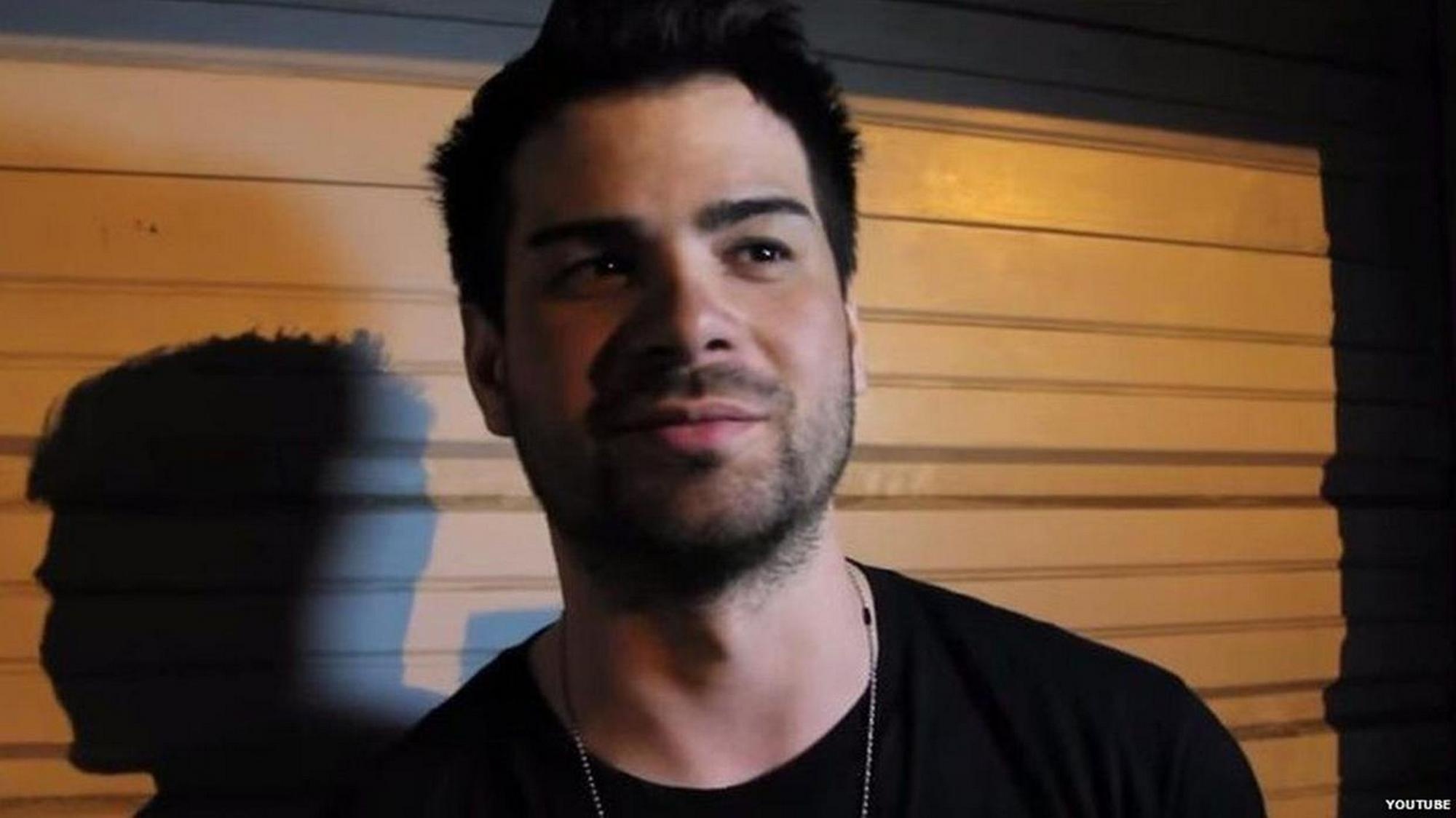 review phim The Most Hated Man on the Internet anh 7