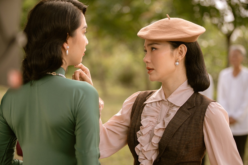 review chi chi em em anh 5