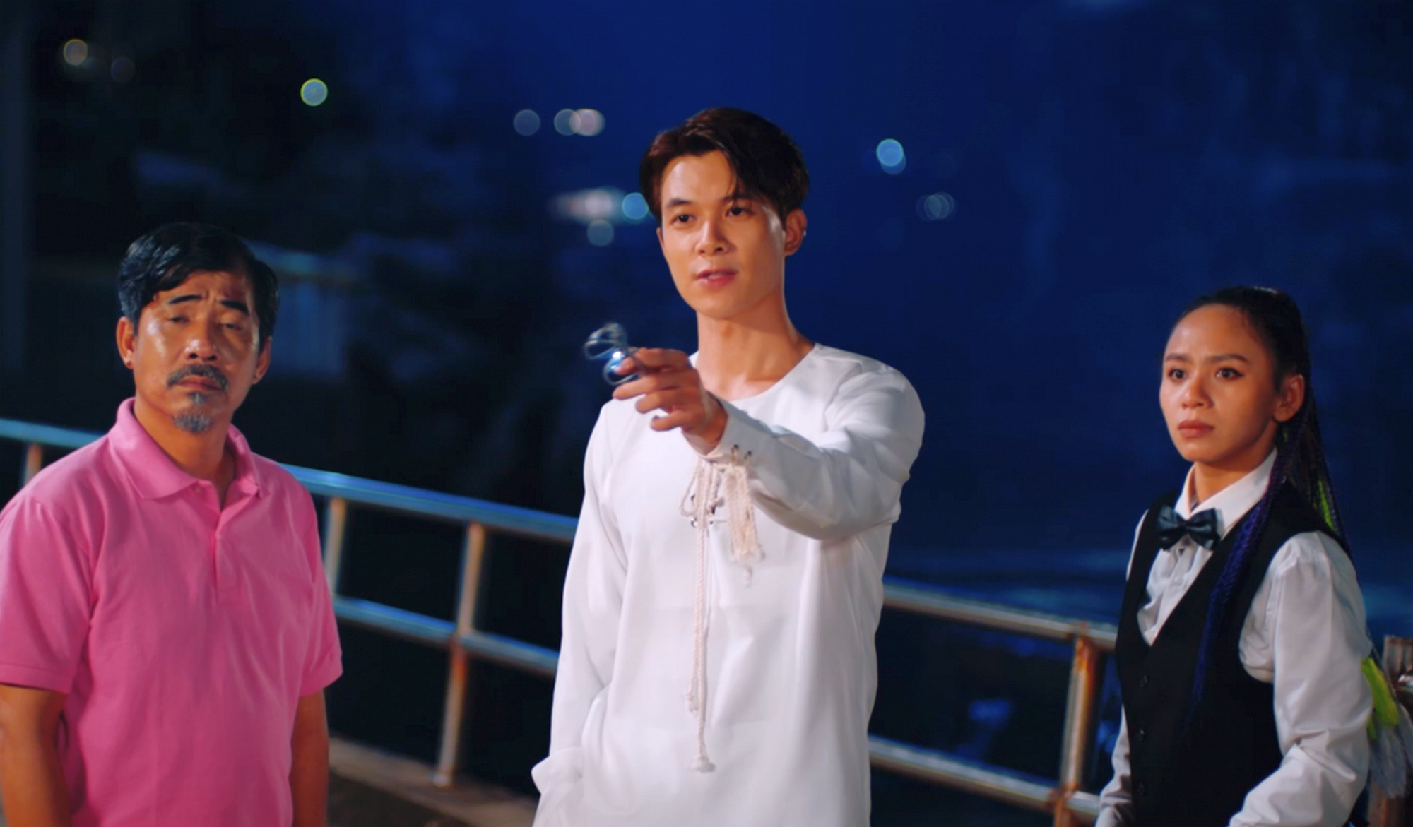 Sieu lua gap sieu lay anh 3