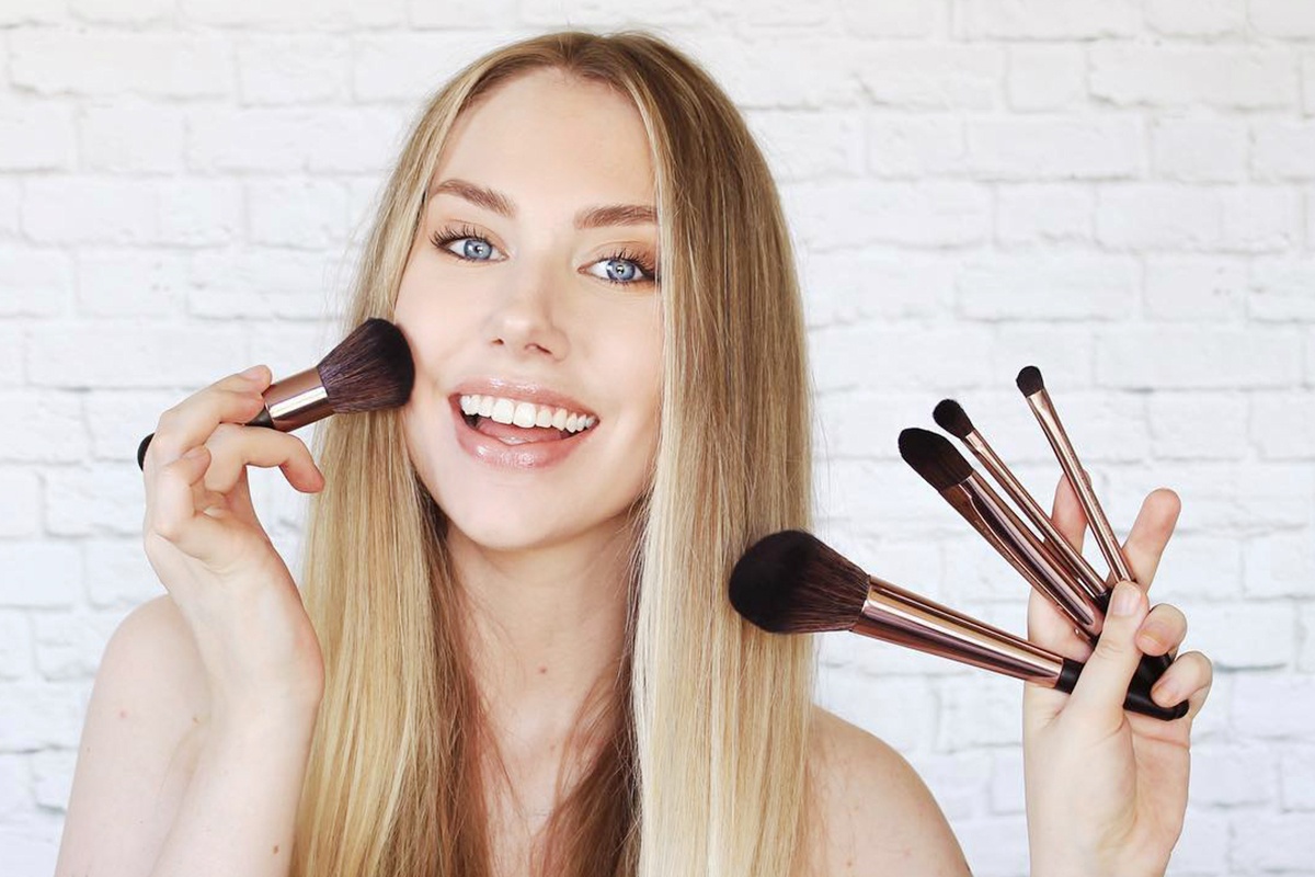 Tuyet chieu trang diem nhanh gon chi trong vai phut hinh anh