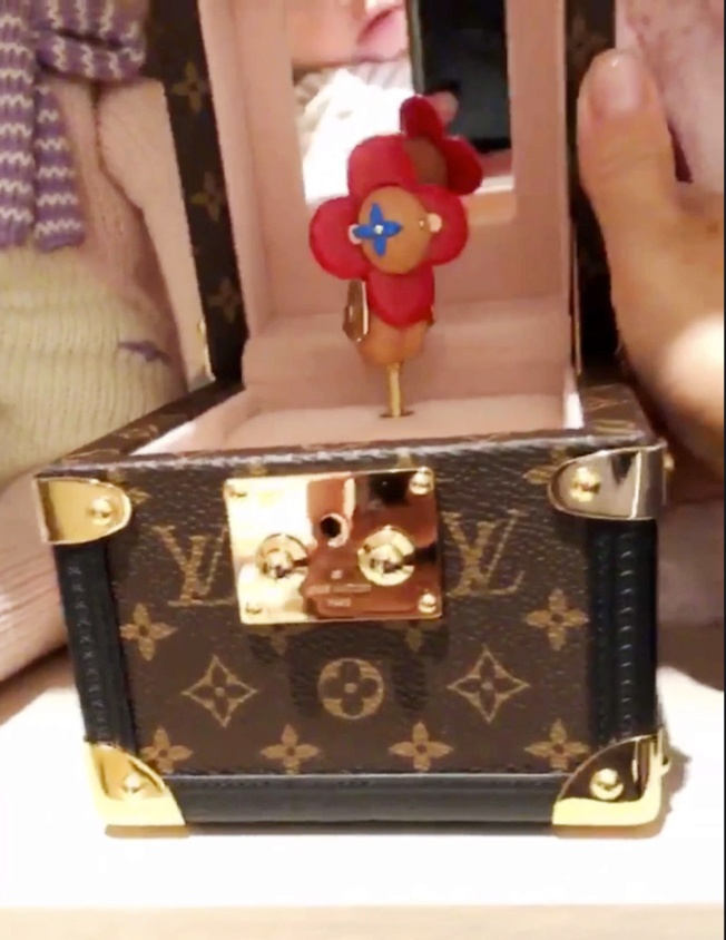 Kim Kardashian anh 11