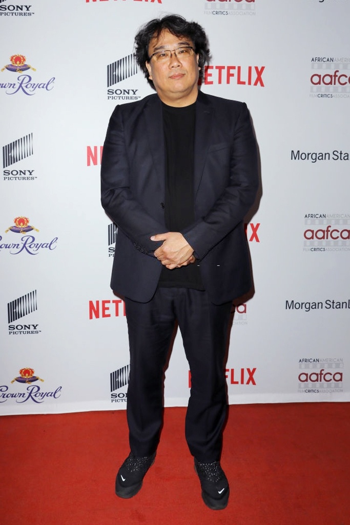 Phim Ky sinh trung anh 6