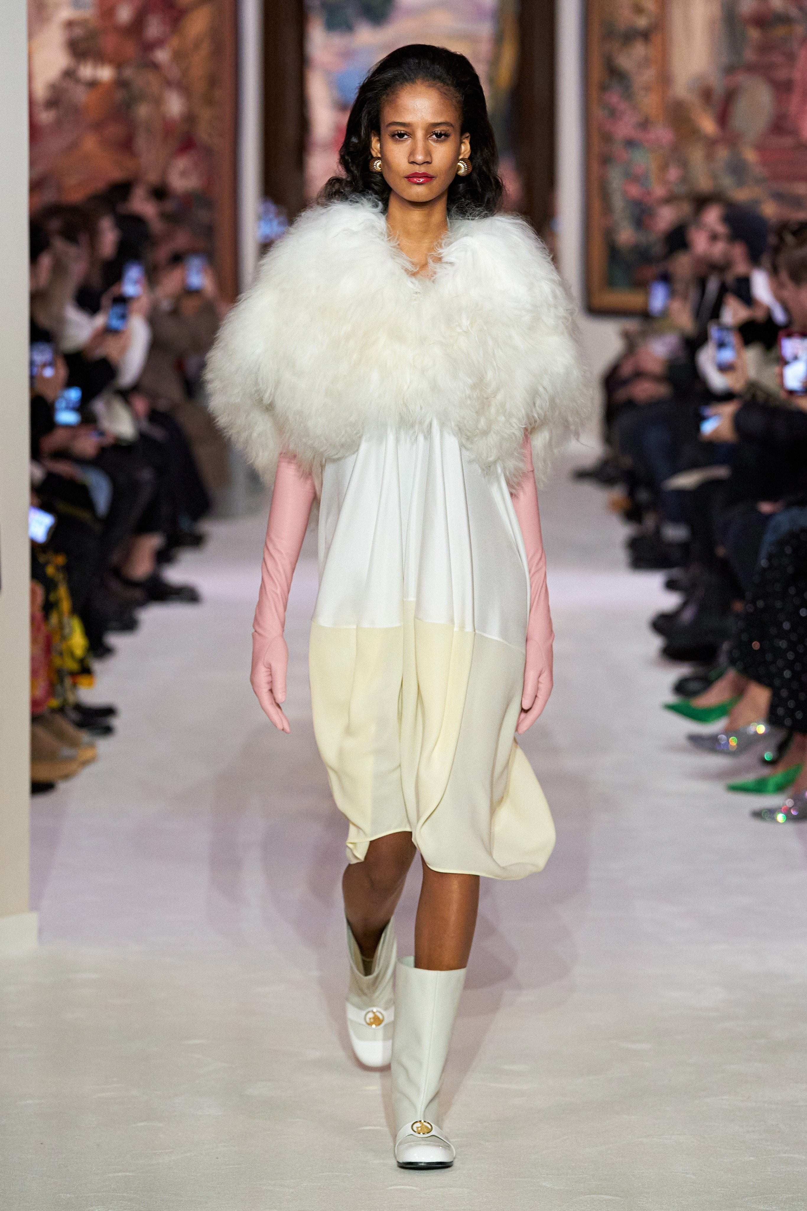 Trang phuc thu dong anh 12