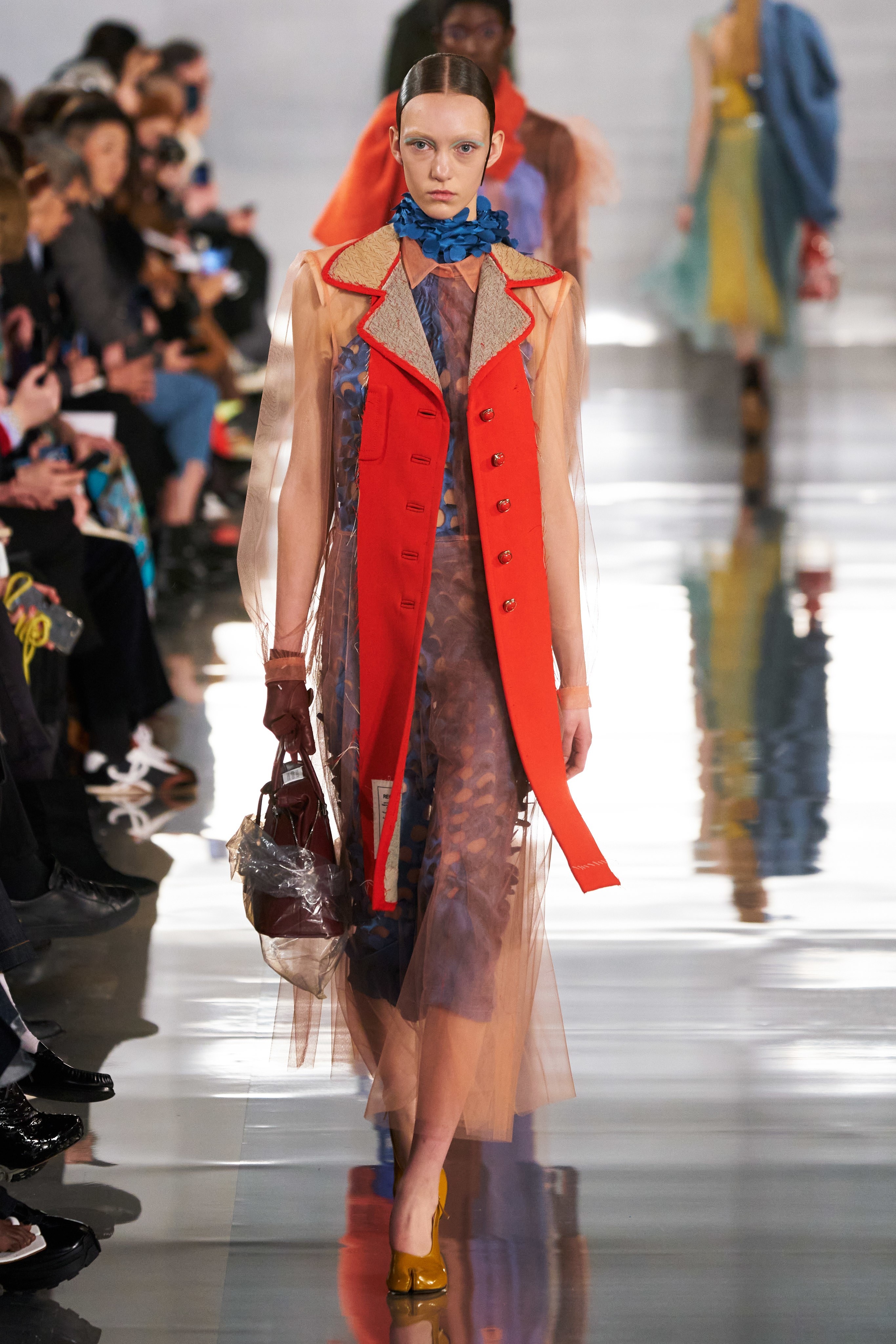 Trang phuc thu dong anh 22