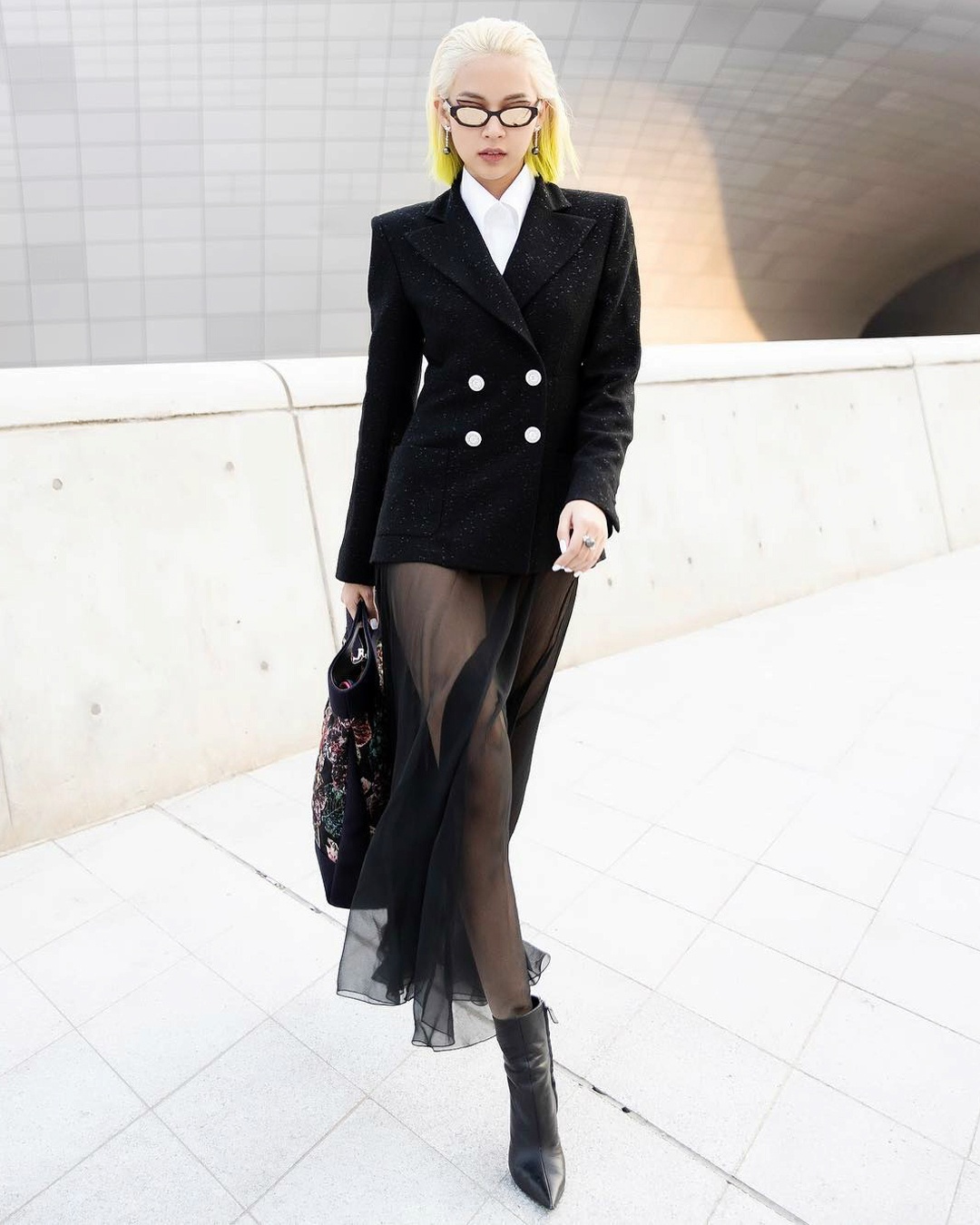 Phi Phuong Anh anh 10