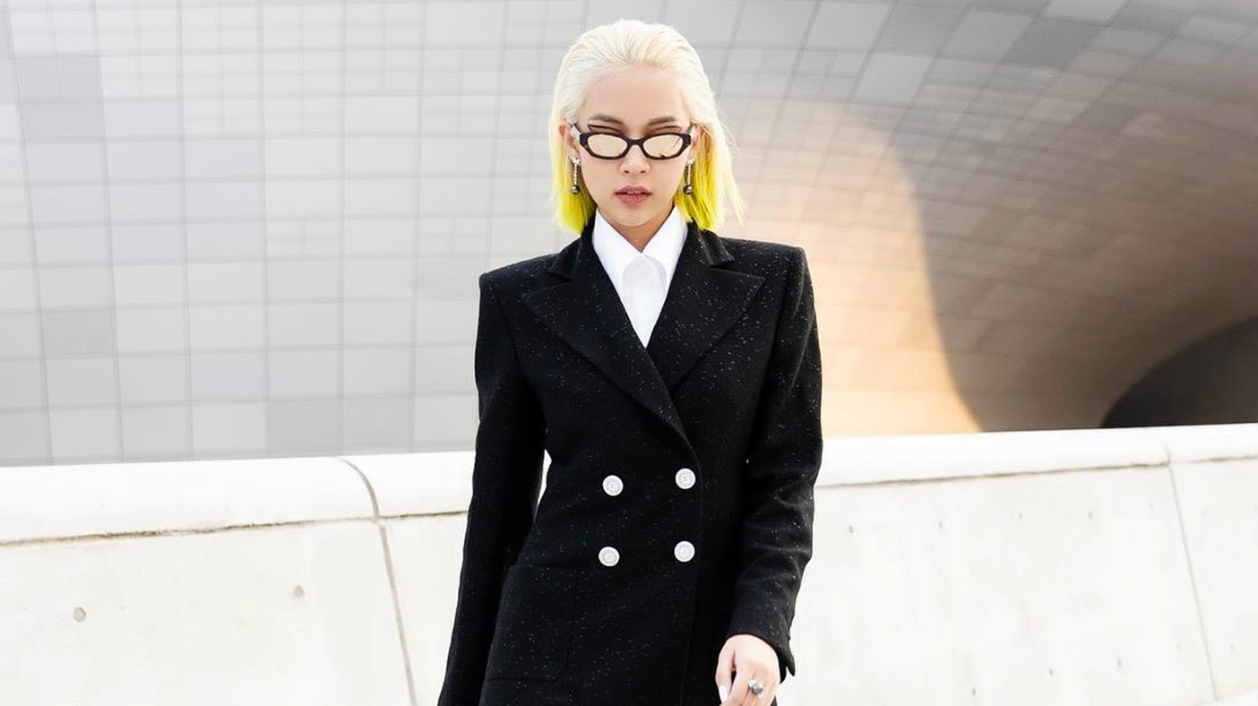 Phi Phuong Anh gay chu y tai Seoul Fashion Week hinh anh