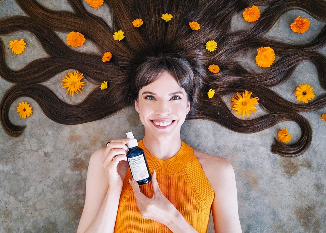 Co gai noi tieng tren mang anh 2