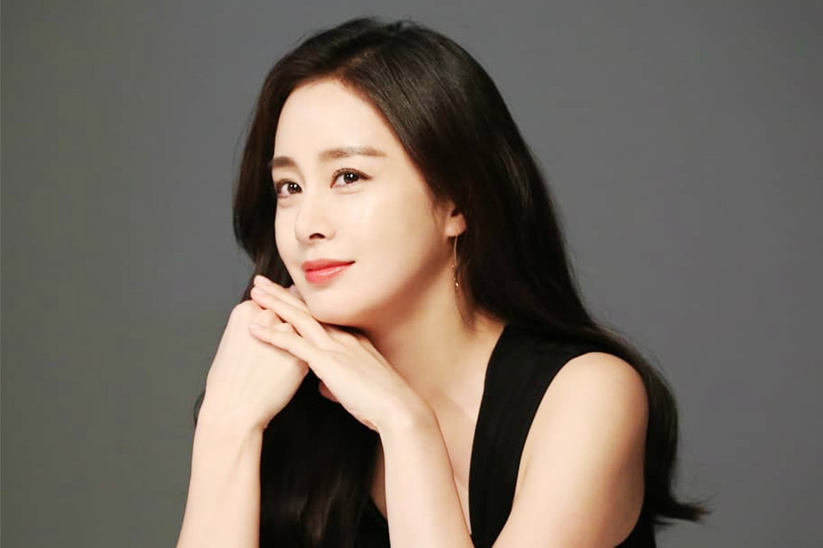 Sau 2 lan sinh no, Kim Tae Hee da giam can va giu dang the nao? hinh anh