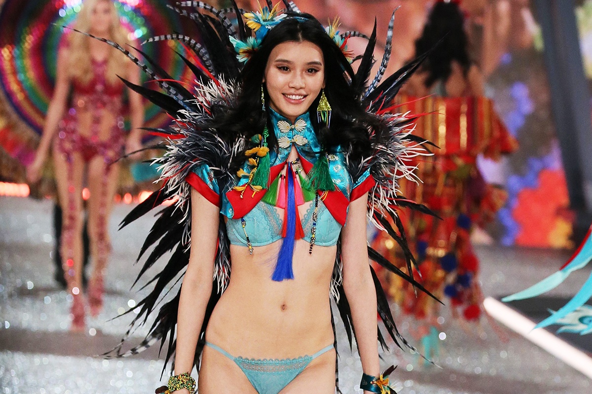 He Mong Dao - tu sieu mau noi y den con dau vua song bac Macau hinh anh