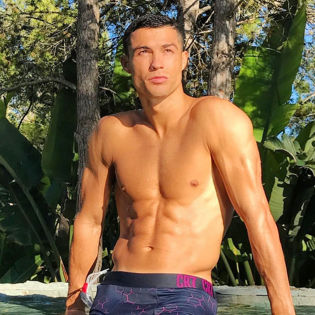 Ronaldo ảnh 1 Ronaldo anh 1
