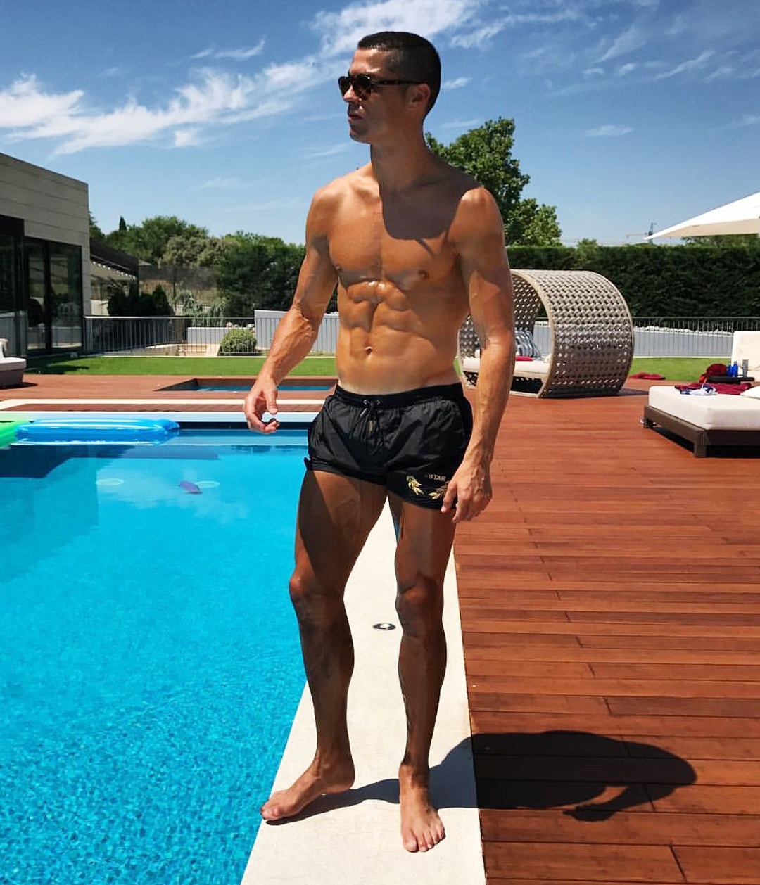Ronaldo ảnh 2 Ronaldo anh 2