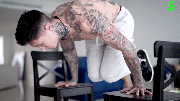 Cac bai tap hit dat voi ghe giup co nguc san chac hinh anh