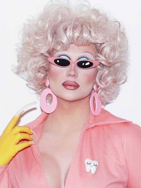 Co gai chuyen gioi anh 8