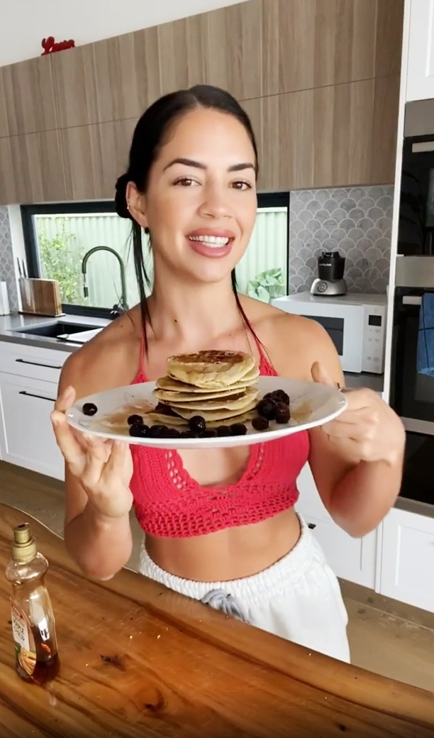 Nu huan luyen vien anh 3