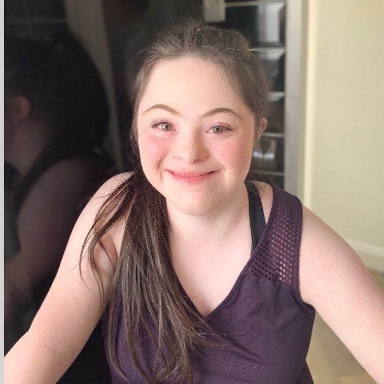 nguoi mau khuyet tat anh 2